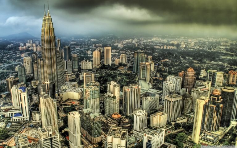 Malaysias Central Bank Signals Year-End Bitcoin Ban