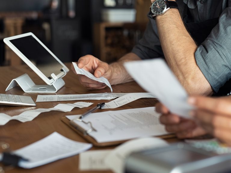 Piixpay Lets You Pay Bills and Invoices With Cryptocurrency