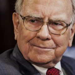 Warren Buffett Slates Bitcoin, Denies Owning Crypto Gifted by Justin Sun