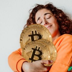 72% of Investors Will Hold Bitcoin Even if Price Falls to $0
