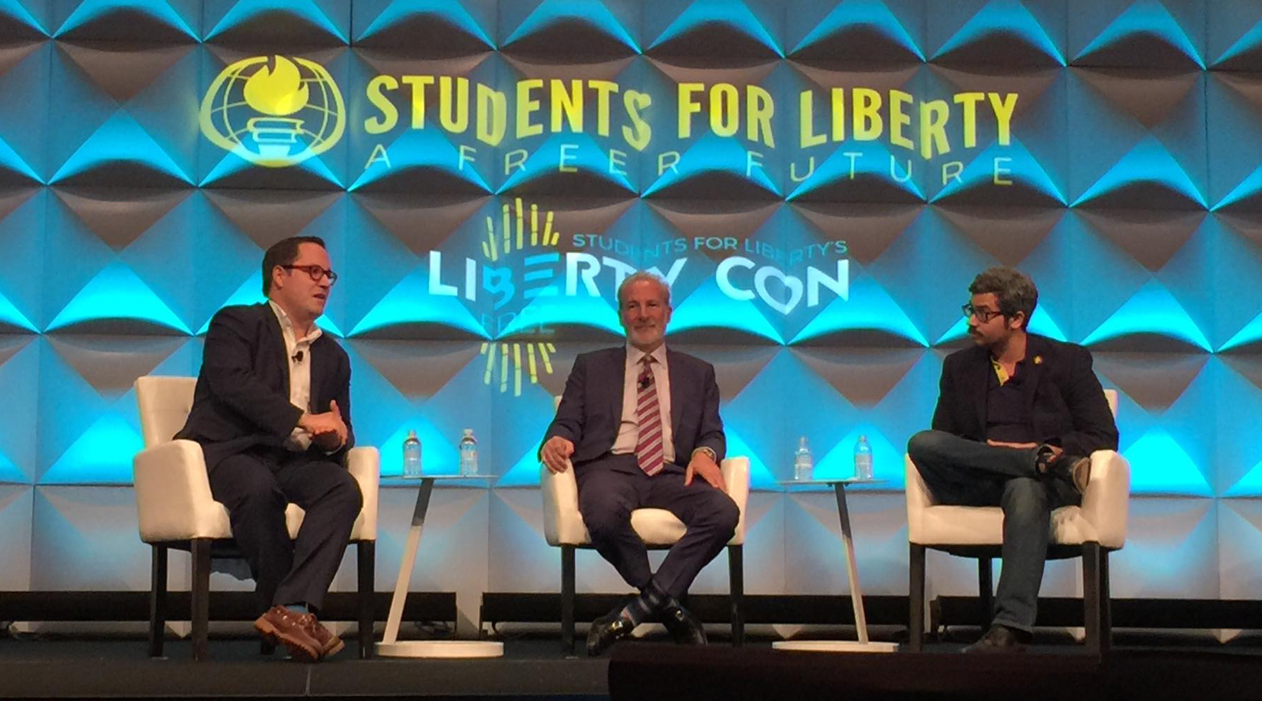 Free Market Family: Goldbug Peter Schiff Asks the Bitcoin Community to Gift Crypto to His Son Free Market Family: Goldbug Peter Schiff Asks the Bitcoin Community to Gift Crypto to His Son