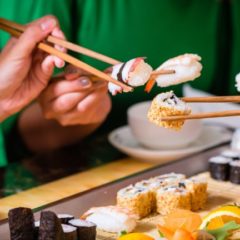 Bitcoin’s Early Days: Reporter Recalls $200K Sushi Dinner After Spending 10 BTC, Former Bitcoin Dev Sells 55,000 BTC for Under $30 a Coin