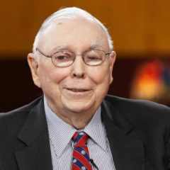 Berkshire Hathaway’s Charlie Munger Advises Investors to Never Buy Bitcoin or Gold