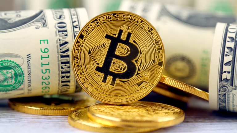 US Government Won't Allow Corporates to Keep Replacing Dollars With Bitcoin, Warns Investment Advisor