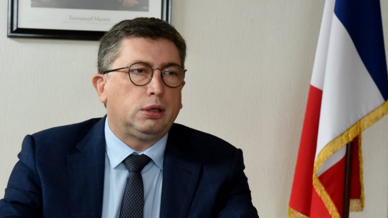 French Lawmaker Signs Petition to Allow Central Bank to Buy and Hold Bitcoin