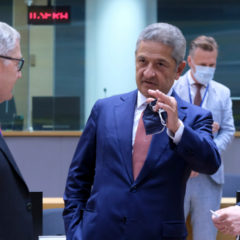 Top ECB Official Ramps Up Anti-Crypto Rhetoric, Calls for Global Regulations
