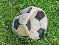 Football Chief Slams IPTV Pirates While Sponsored By Piracy “Supporter”