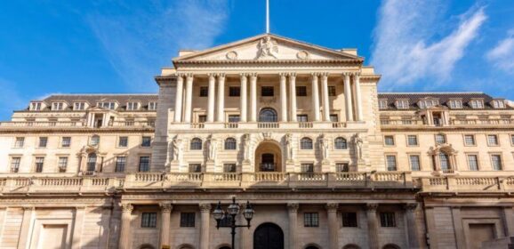 Crypto Industry Pushes Back Against Bank of England Stablecoin Ownership Caps