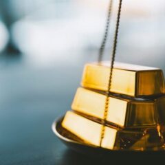 Gold Steals Bitcoin Spotlight, Reaches Record Price Levels in Monday Night Dash