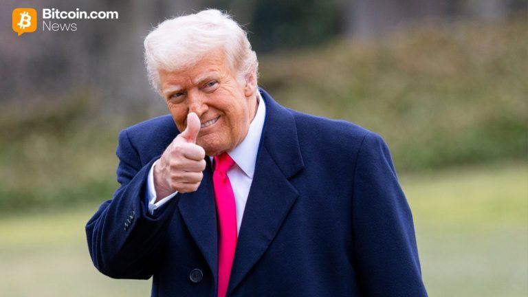 Trump Cheers Milei's Landslide Victory in Argentina as Dollar Exchange Rate Plunges