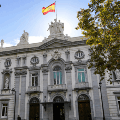 Judge Orders Detention of ‘Cryptospain’ in $300M Pyramid Scheme Case