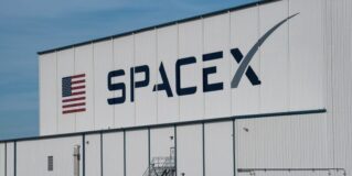Musk’s SpaceX Delays Starship’s 13th Flight to Friday as Company Stock Trades at Just $118